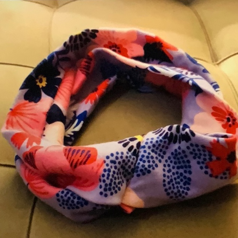 NWOT Flower Headband